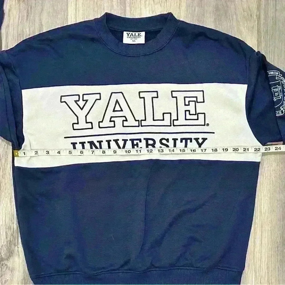 Vintage Yale University Blue White Sweatshirt Pullover Crewneck Men’s Size XS - Picture 5 of 11